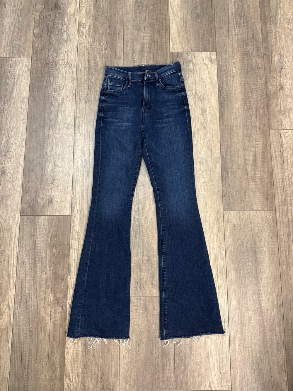 MOTHER The Weekender Fray Jeans